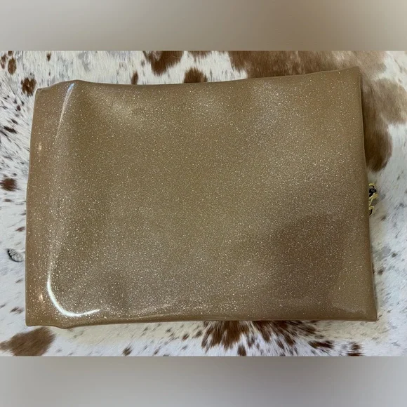 NWT Makeup Junkie Large bag - Picture 2 of 3
